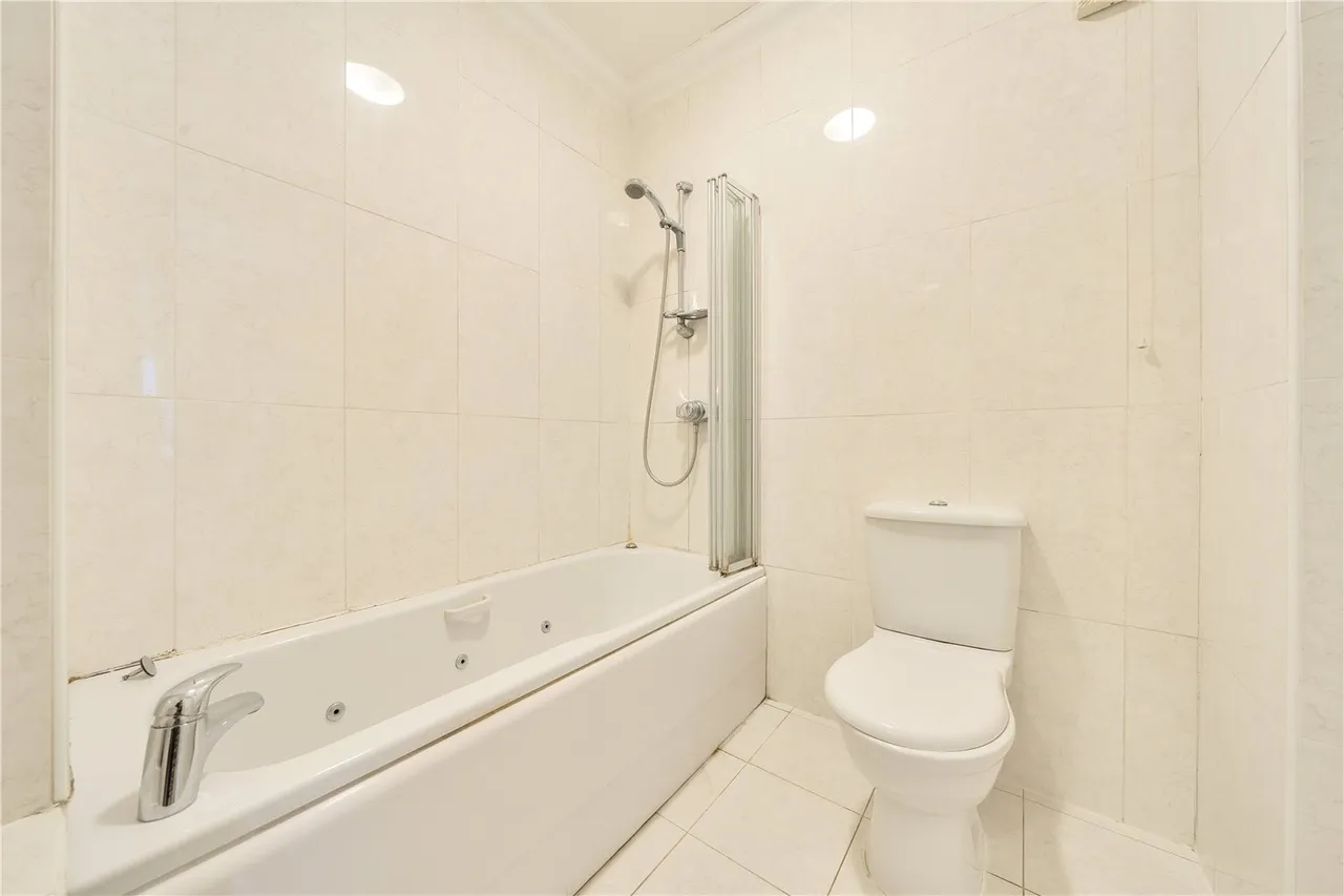 Hampton Road, Teddington, TW11 0JW, photo 5