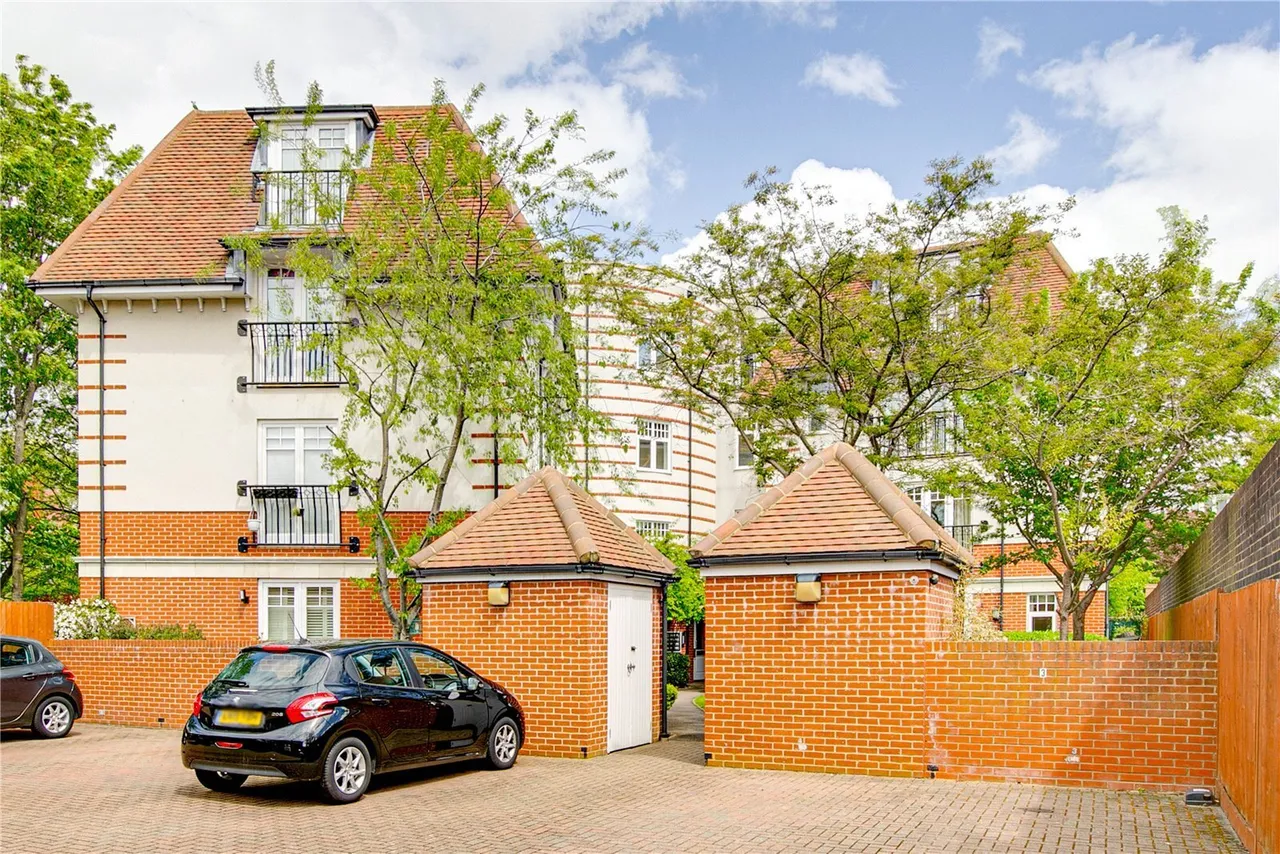 1 bed flat to rent, Willow Avenue, Barnes, SW13