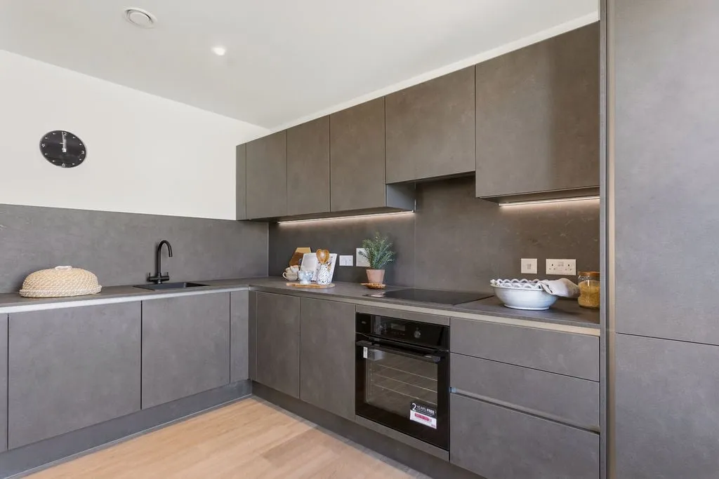 Cloister Road, Acton, W3, photo 3