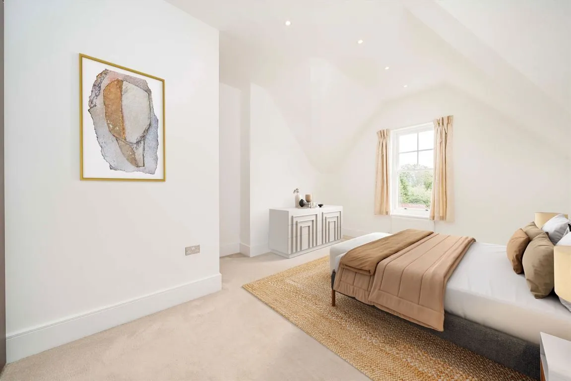 Oatlands Chase, Weybridge, KT13, photo 5