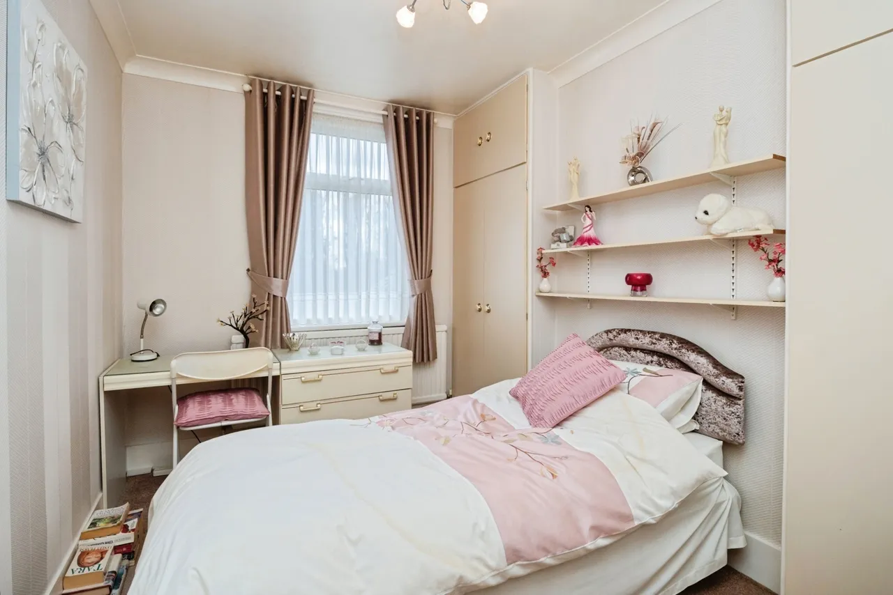 Argyle Gardens, Upminster, RM14, photo 27