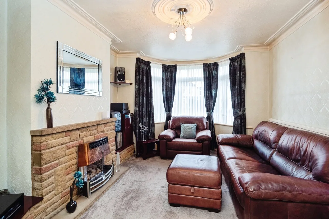 Argyle Gardens, Upminster, RM14, photo 3