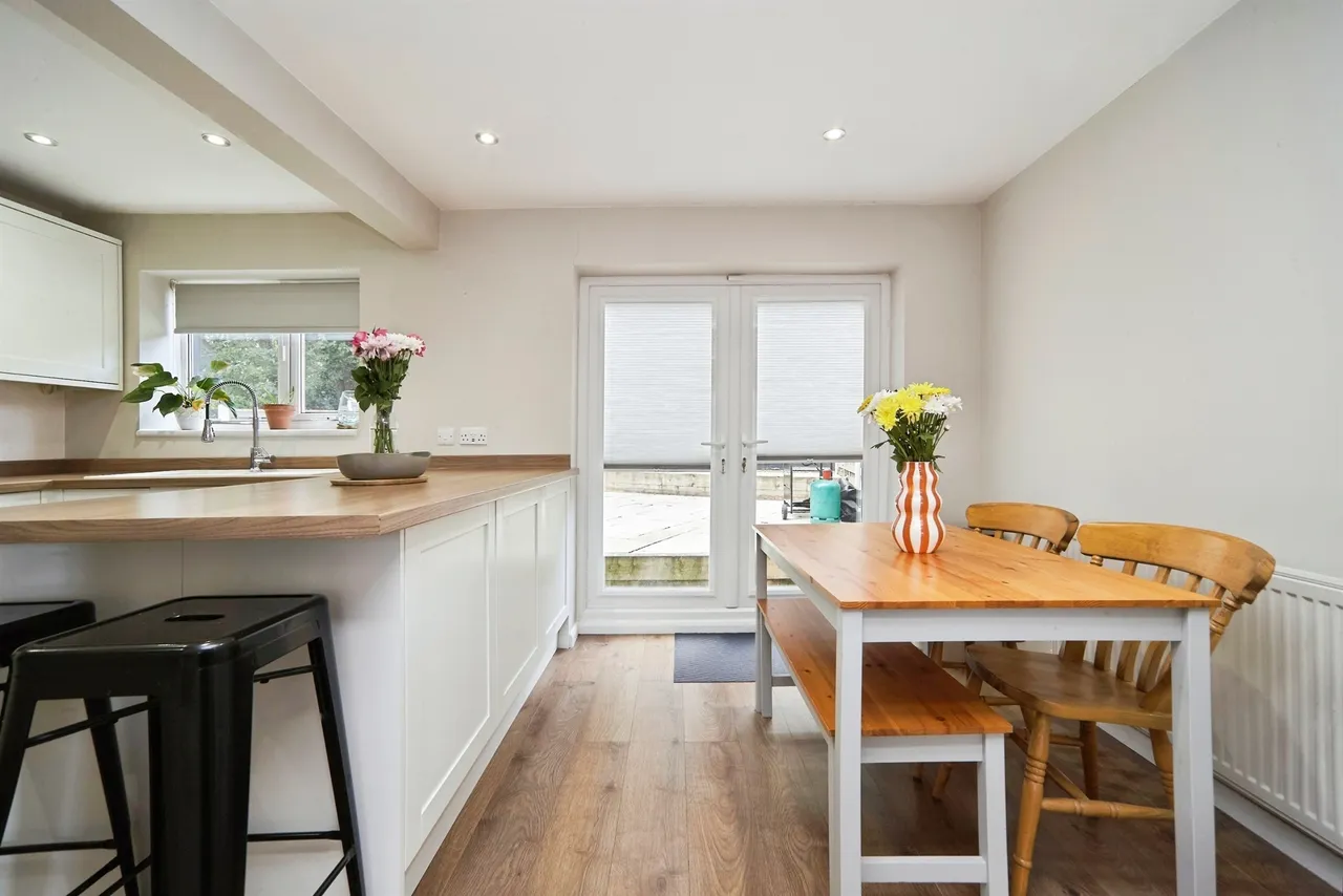 Melrose Grove, Horsforth, Leeds, photo 9