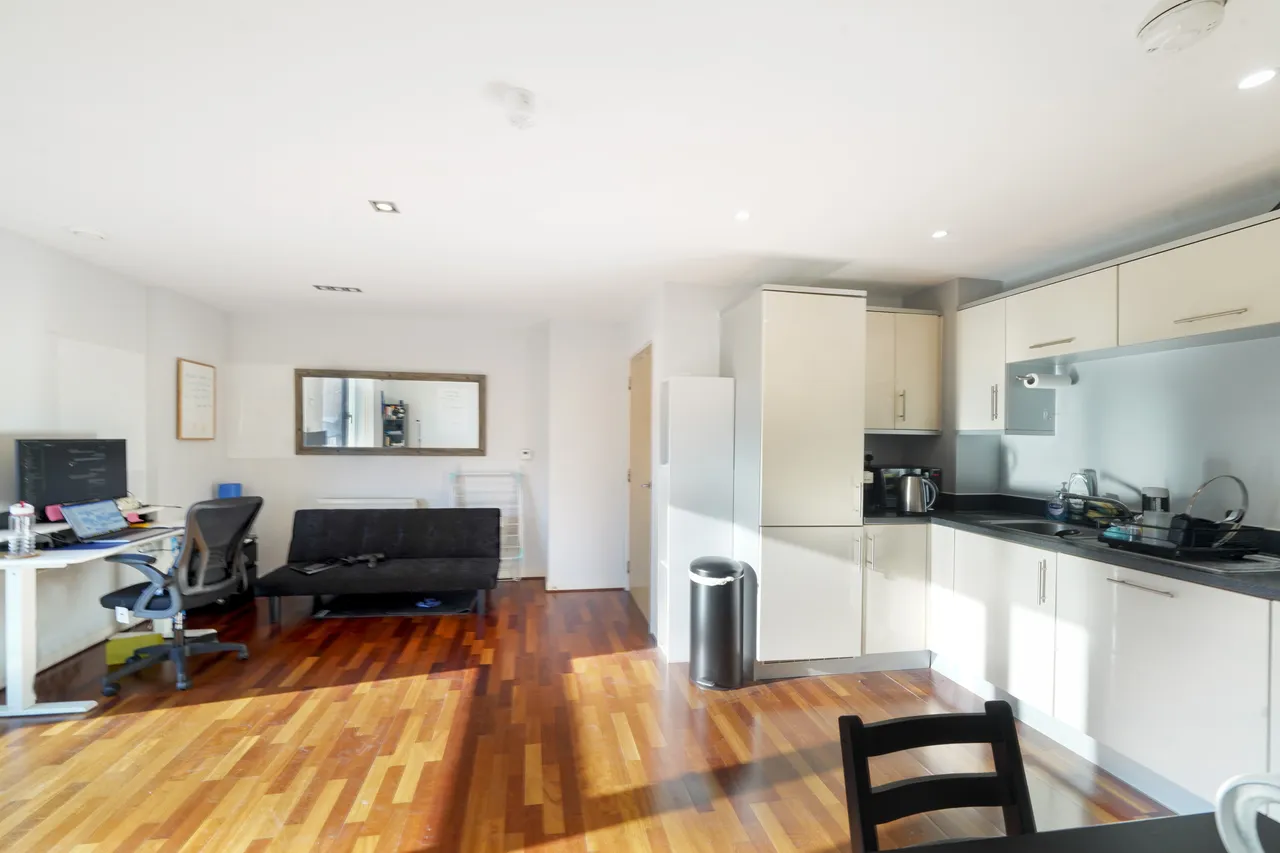 Uxbridge Road, Ealing, W13, photo 9