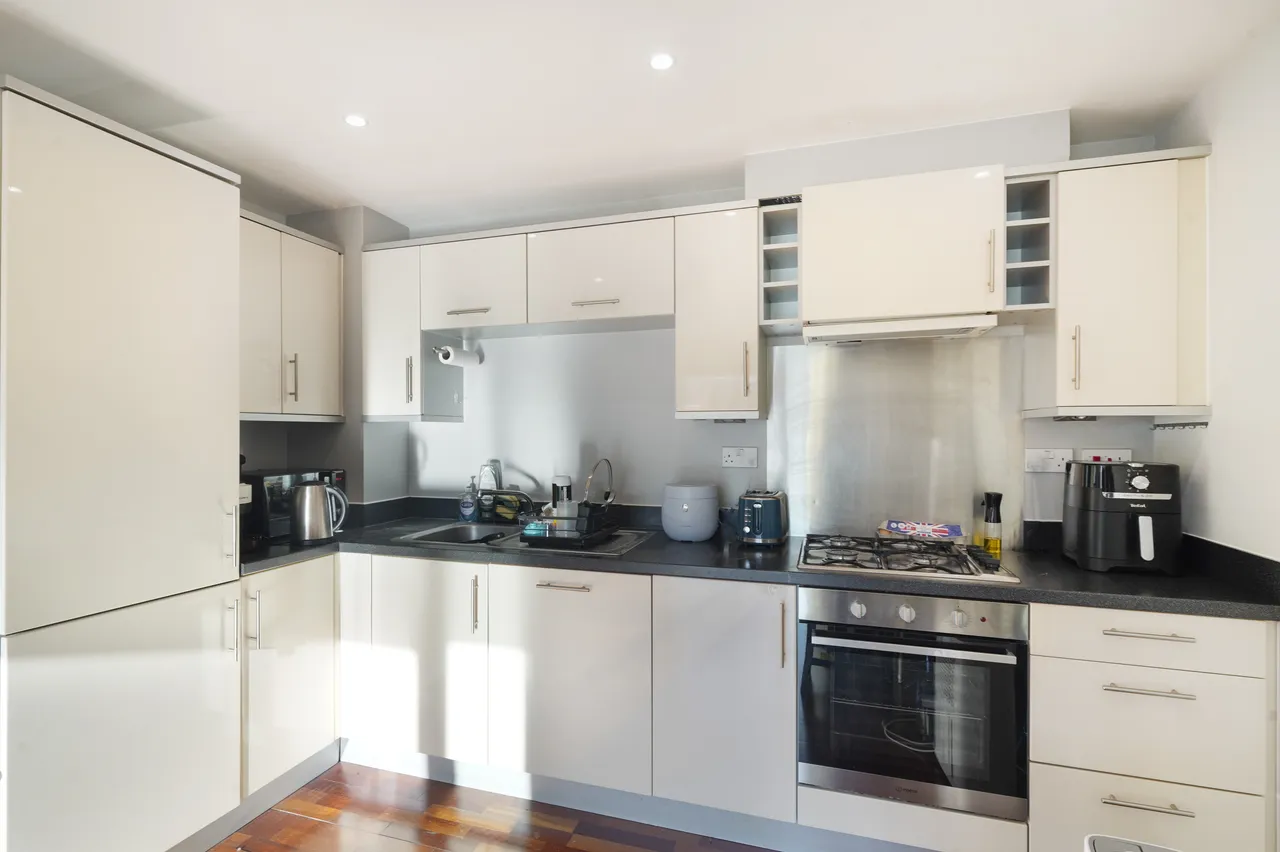 Uxbridge Road, Ealing, W13, photo 10