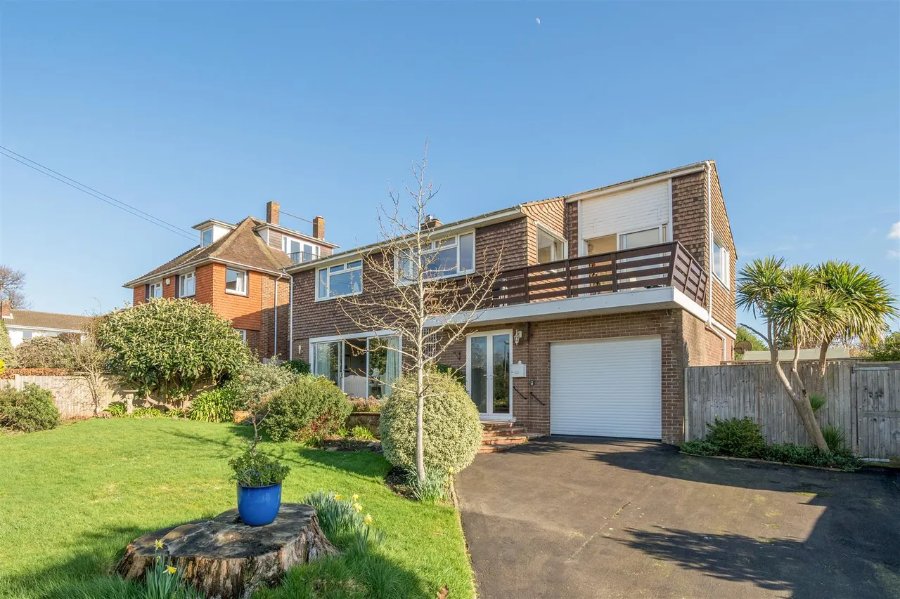 Thornton Avenue, Warsash, photo 4