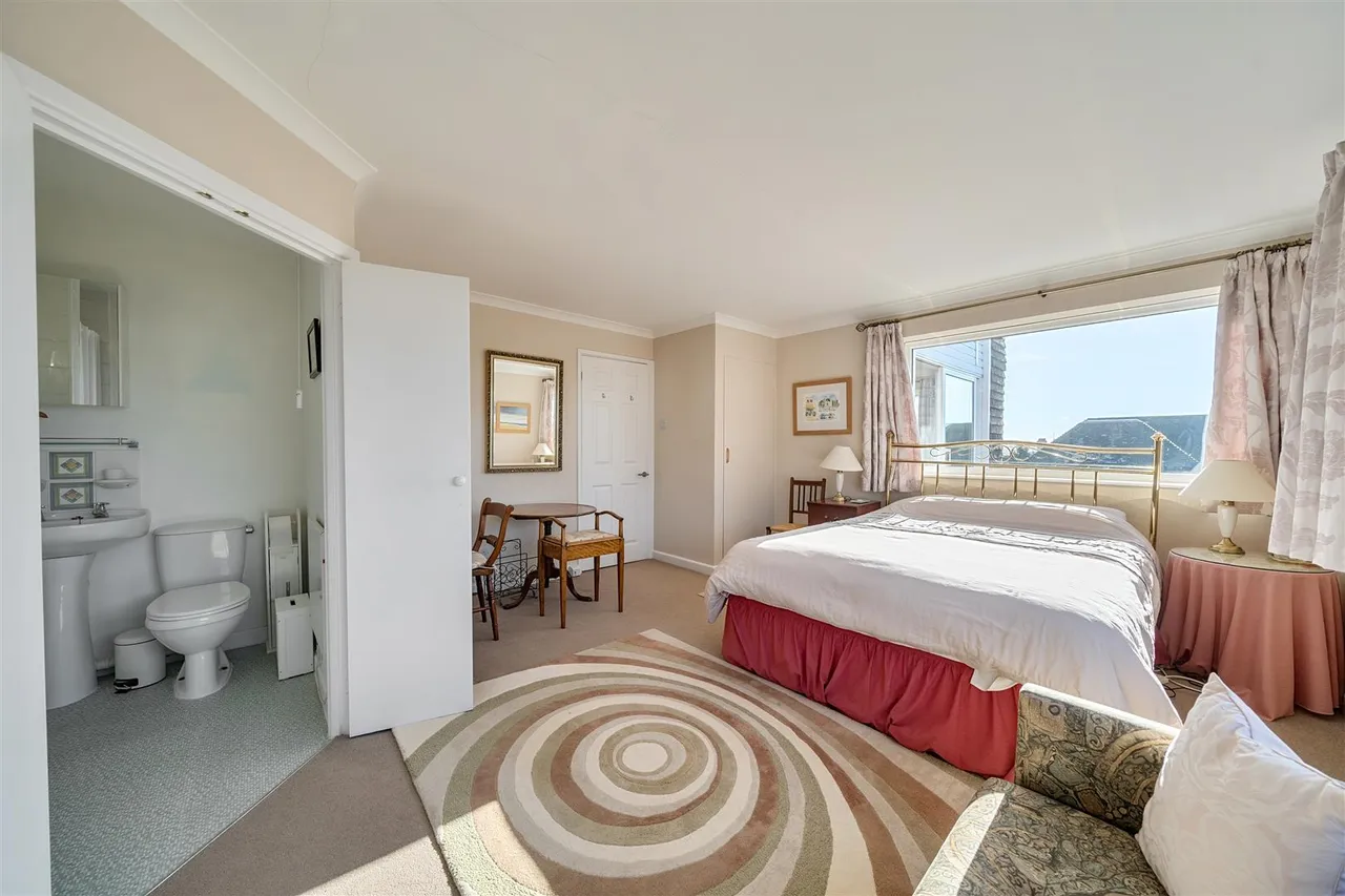 Thornton Avenue, Warsash, photo 20