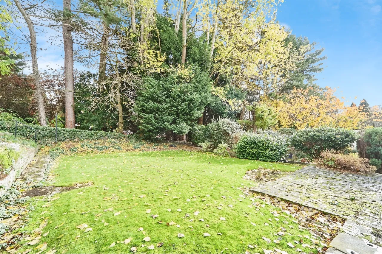 Hallfield Drive, Baildon, Shipley, photo 4