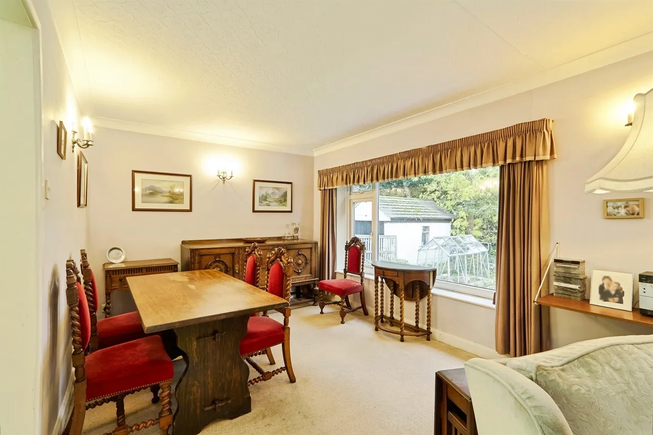 Hallfield Drive, Baildon, Shipley, photo 8