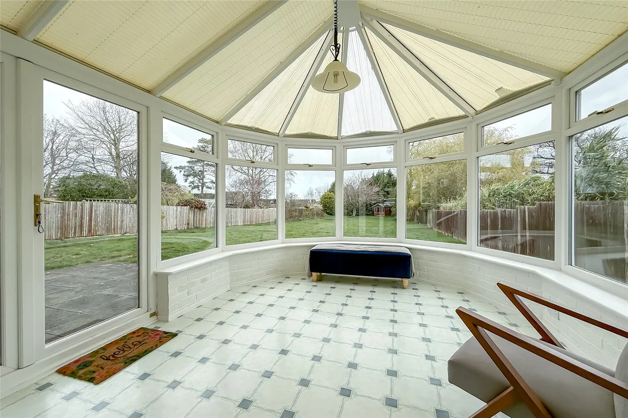 Tuffnells Way, Harpenden, Hertfordshire, AL5 3HQ, photo 5