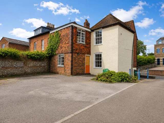Winchester Road, Basingstoke, RG21, photo 9