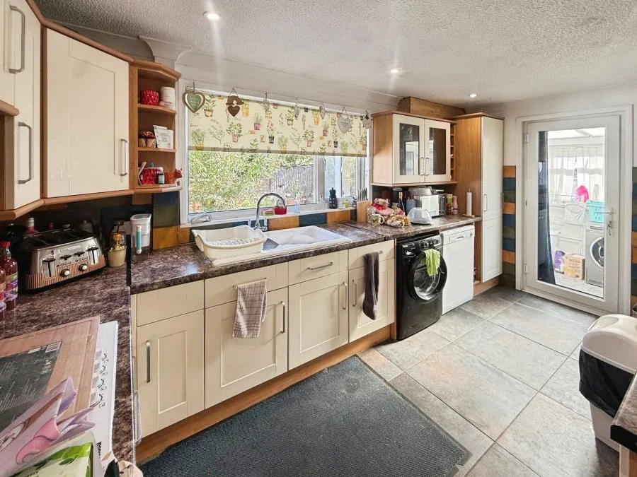 Fewcott Road, Fritwell, OX27, photo 3