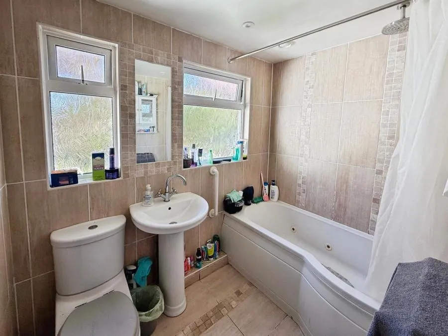 Fewcott Road, Fritwell, OX27, photo 6
