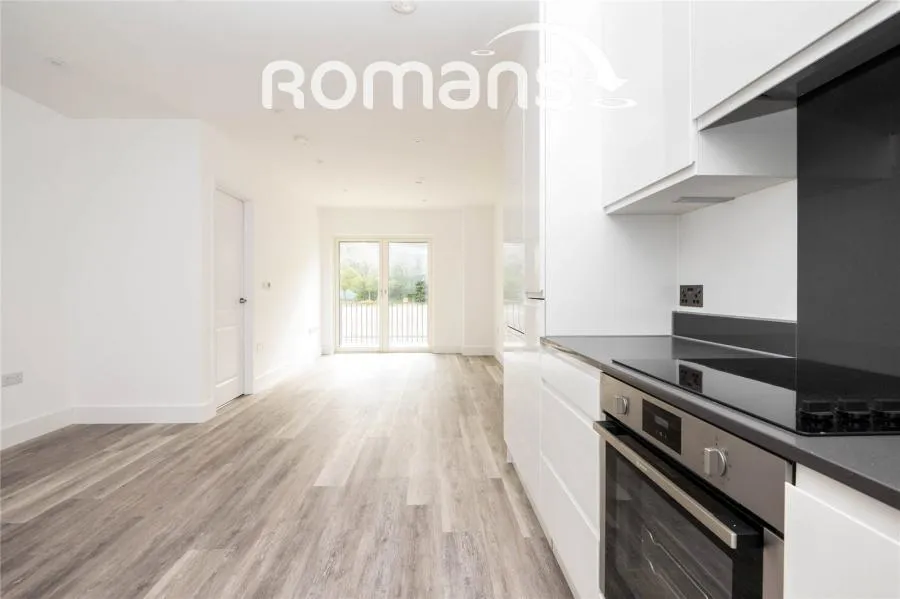 Lyon Way, Frimley, GU16, photo 3
