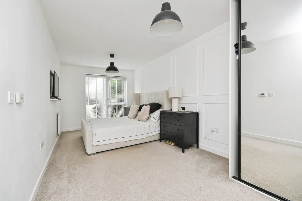 St. Clements Avenue, Romford, photo 9