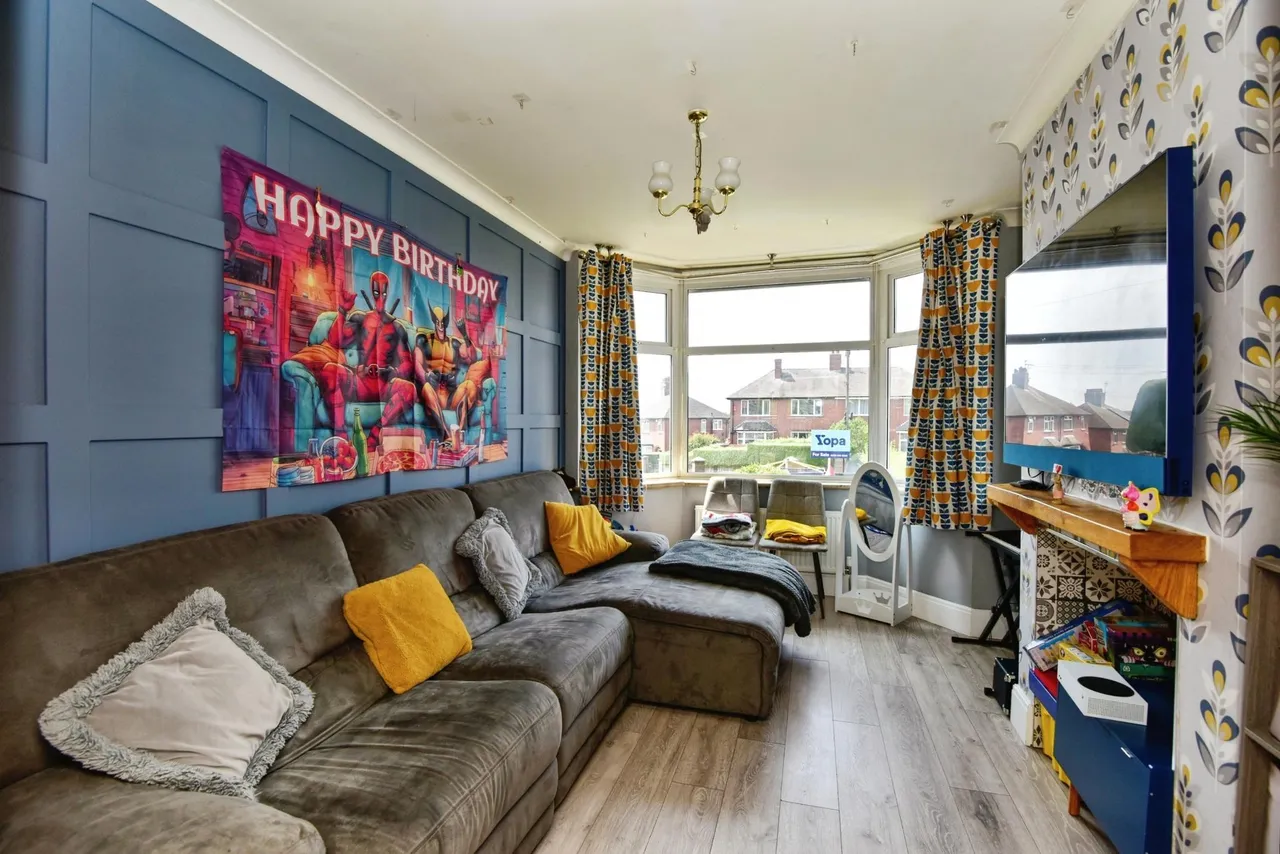 Shaftesbury Avenue, Burslem, ST6, photo 5