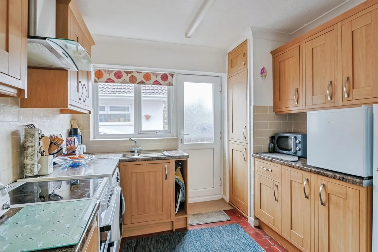 Elmhurst Way, West Moors, BH22, photo 6