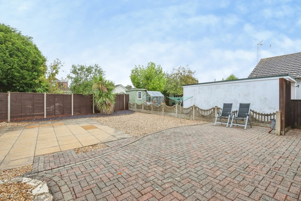 Elmhurst Way, West Moors, BH22, photo 12