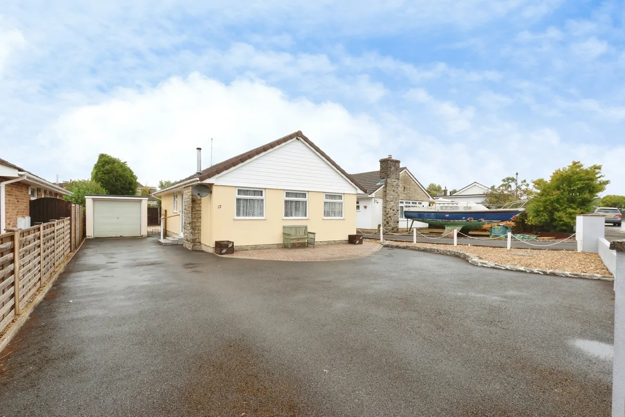 Elmhurst Way, West Moors, BH22, photo 5