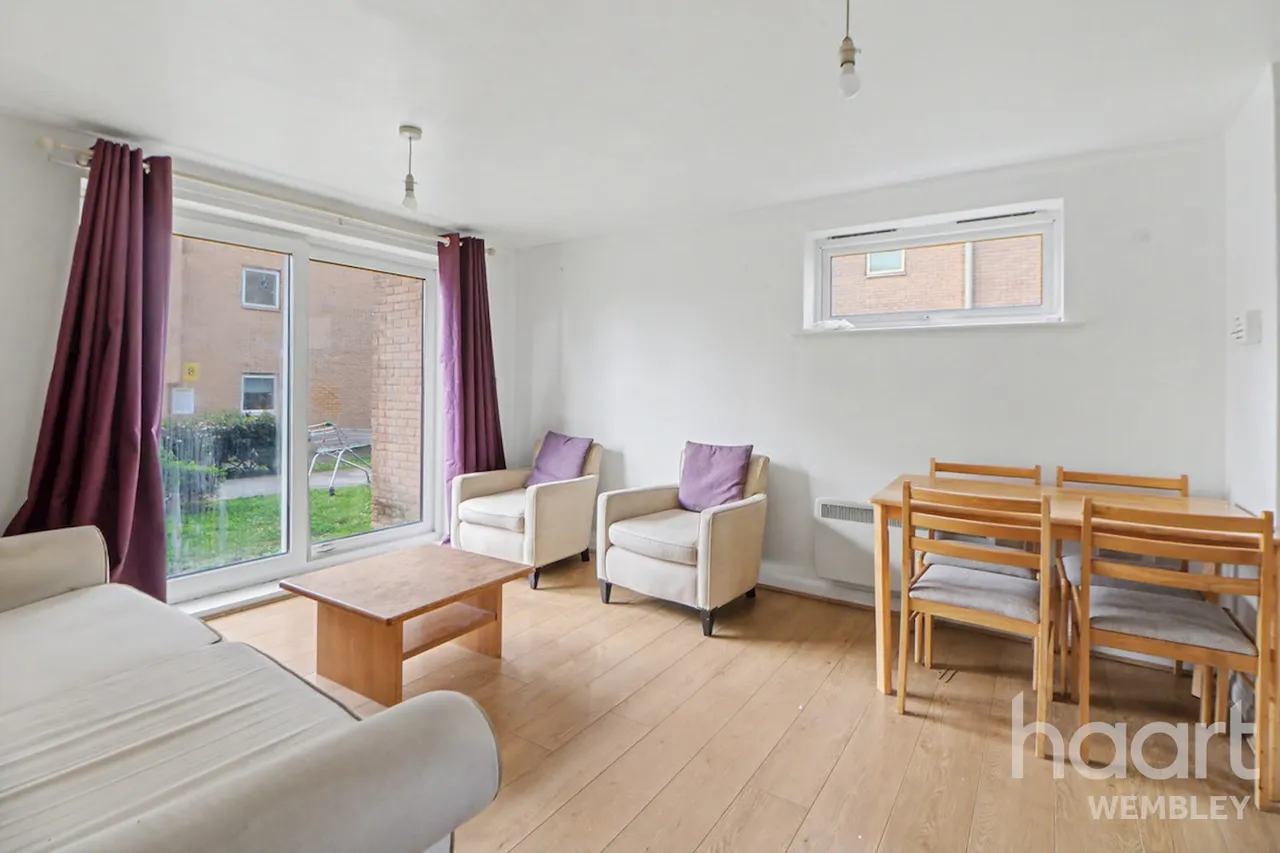 Wellspring Crescent, Wembley, HA9, photo 5