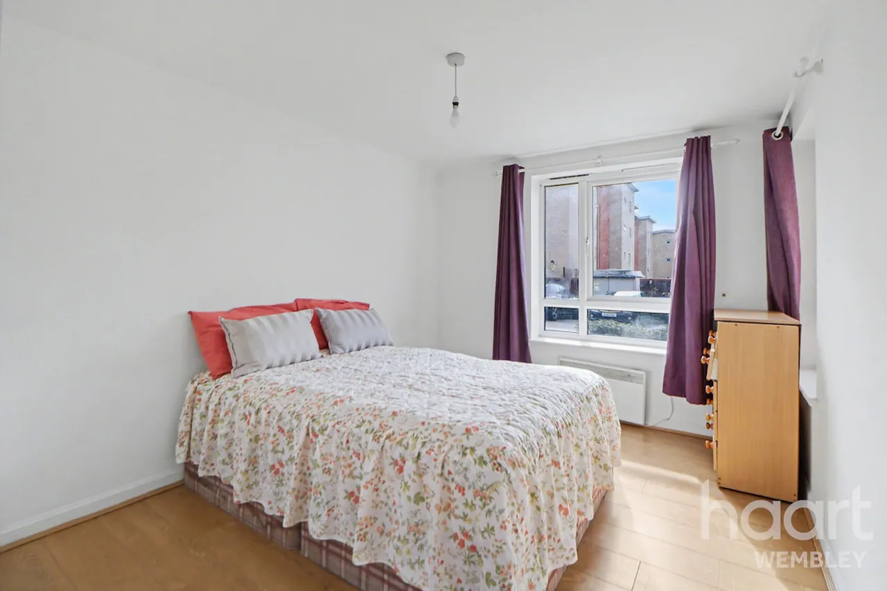 Wellspring Crescent, Wembley, HA9, photo 6