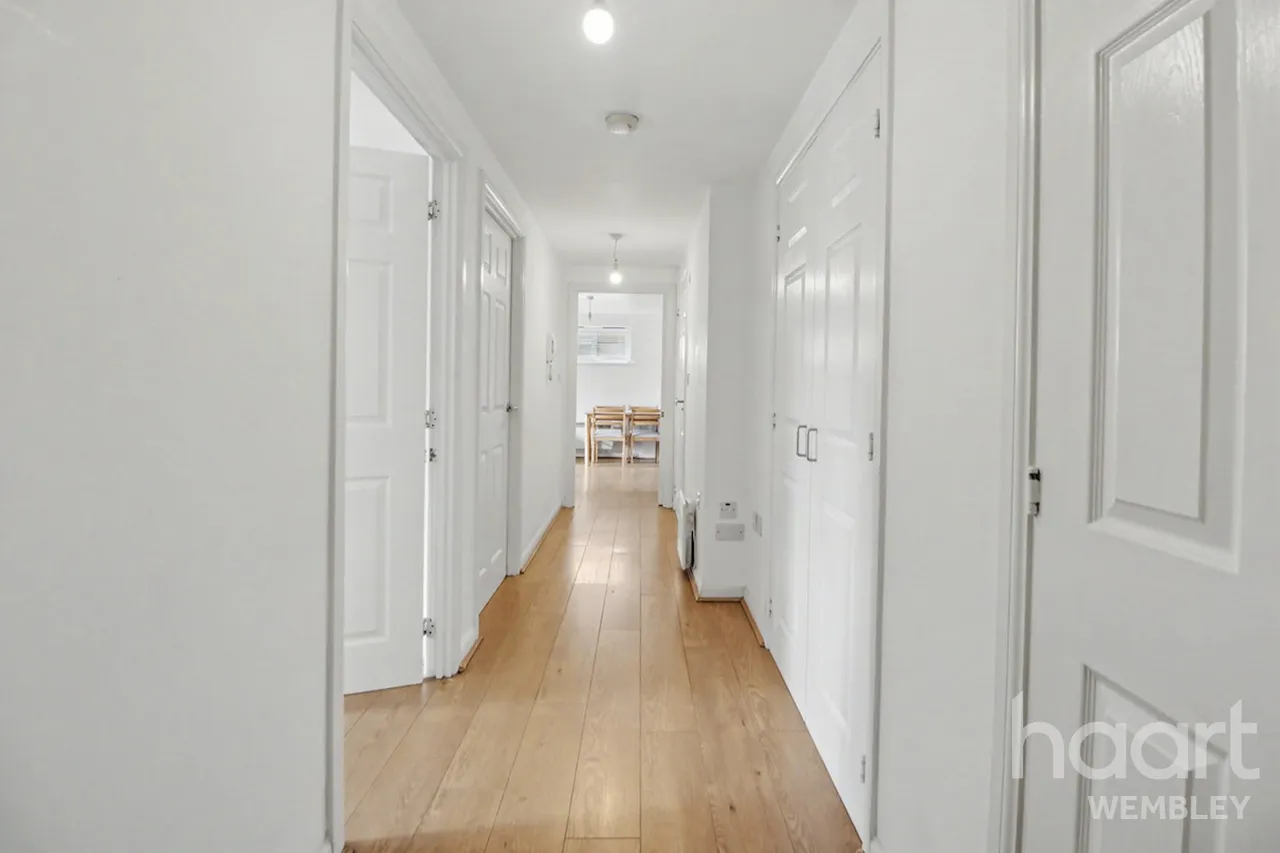 Wellspring Crescent, Wembley, HA9, photo 2