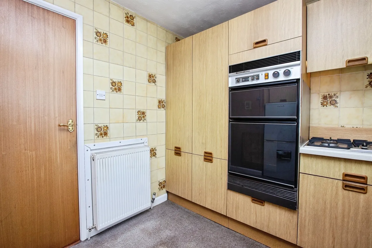 Ash Mount Road, Langley Mill, NG16, photo 9