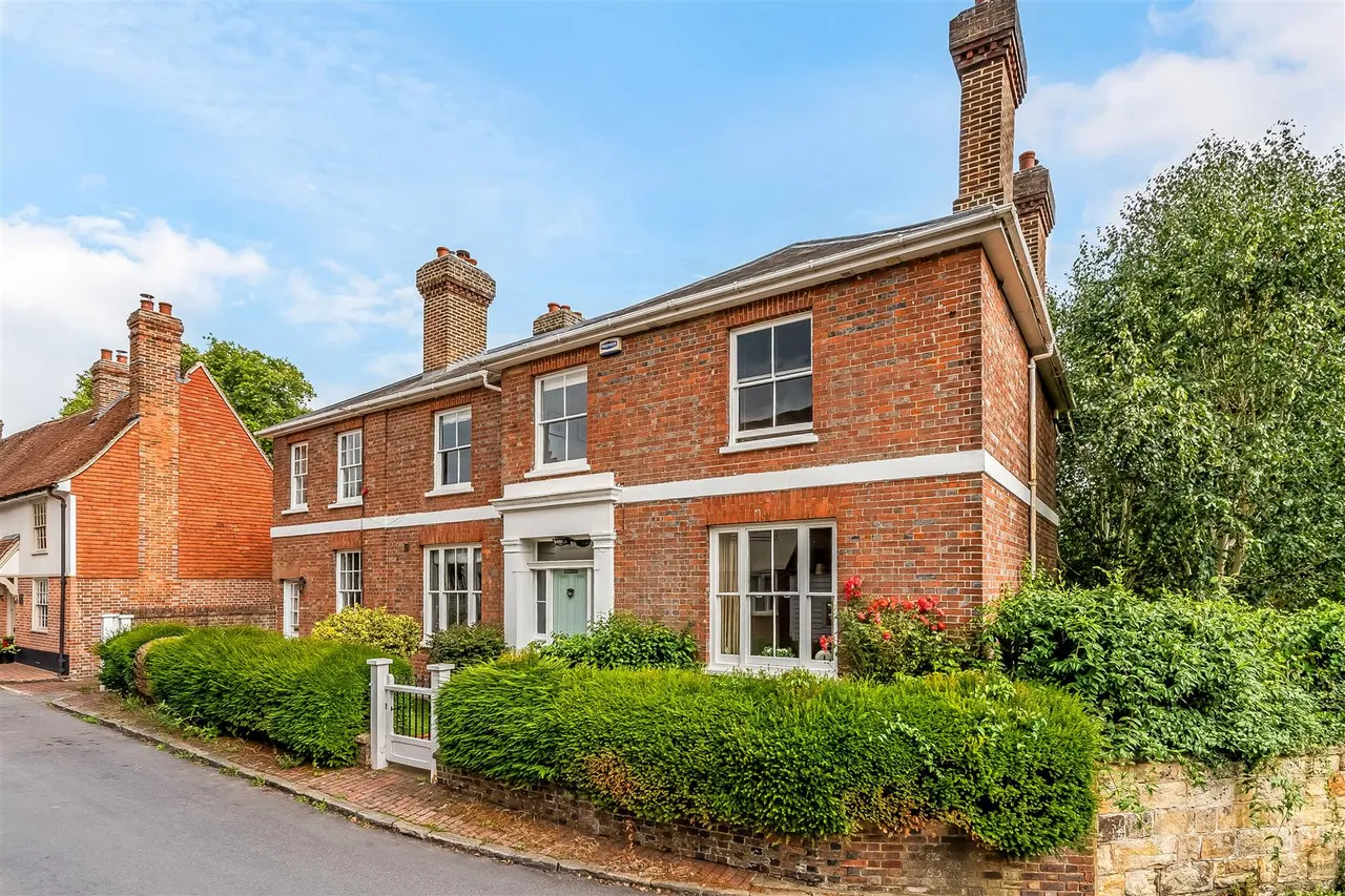 5 bed house for sale, High Street, Cowden