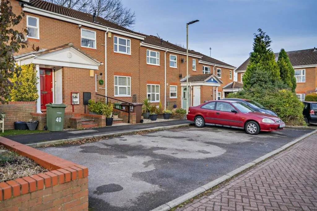 flat to rent, Belfry Court, Wakefield, WF1
