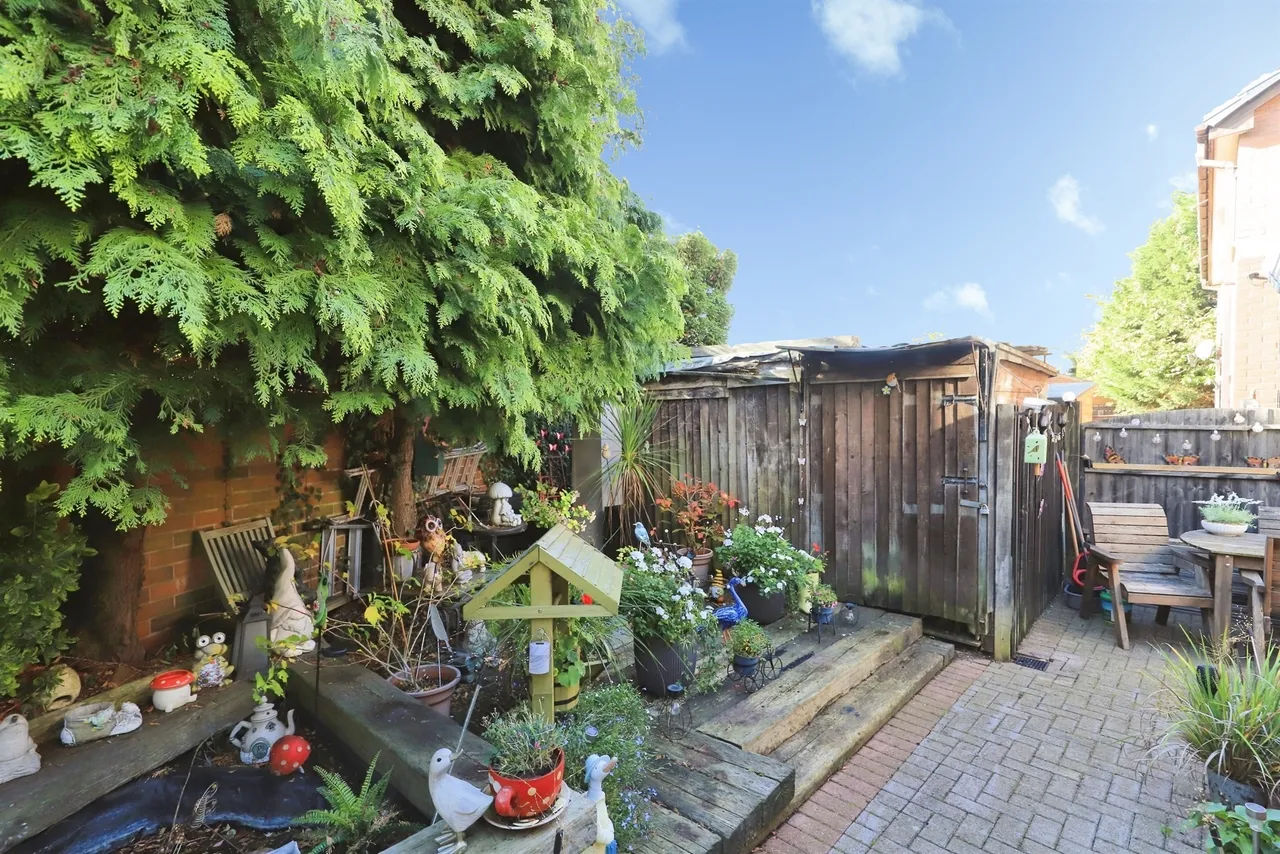 Little Clothier Street, Willenhall, WV13, photo 15
