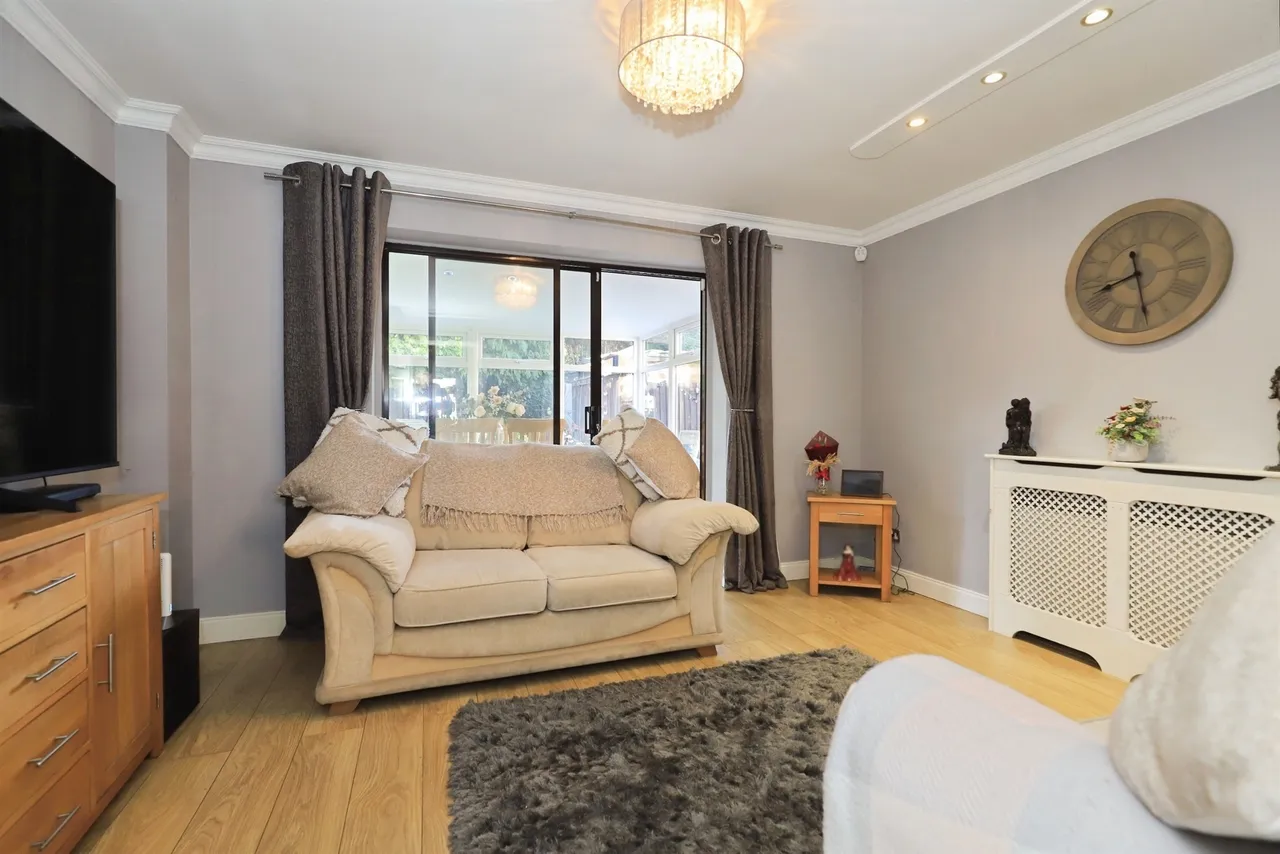 Little Clothier Street, Willenhall, WV13, photo 5