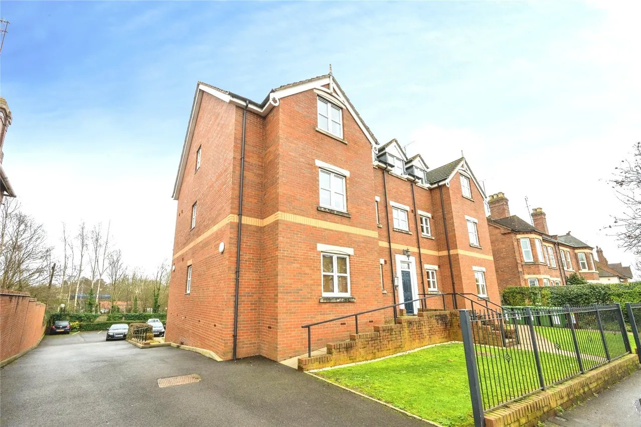 2 bed flat for sale, Emscote Road, Warwick, CV34