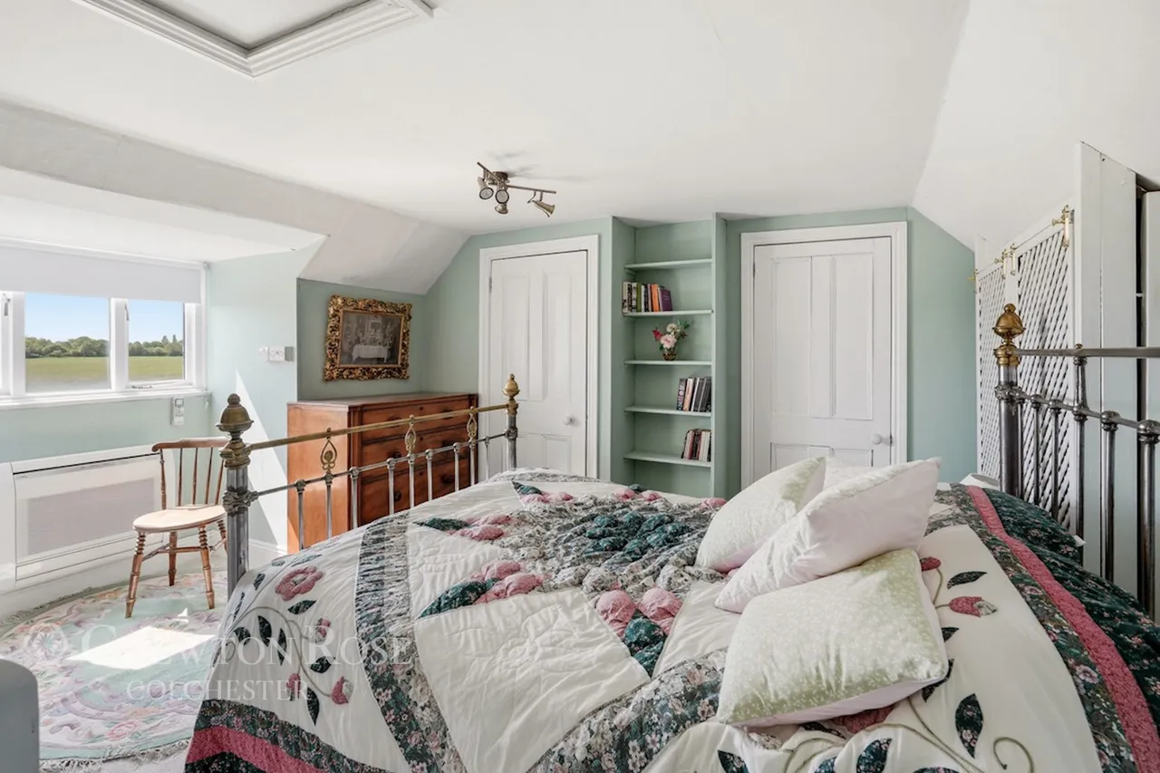Causeway End Road, Felsted, photo 25