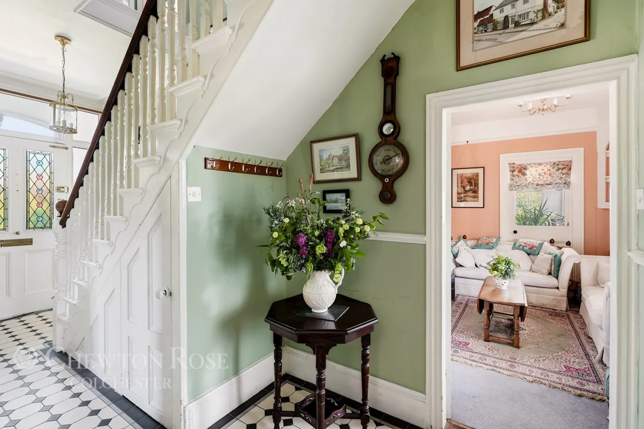 Causeway End Road, Felsted, photo 6