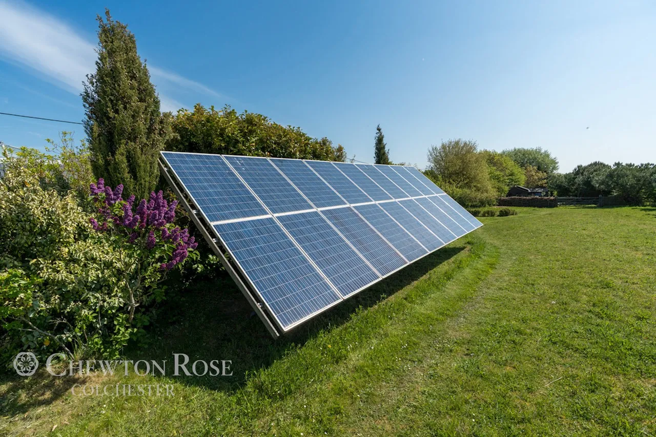 Causeway End Road, Felsted, photo 34