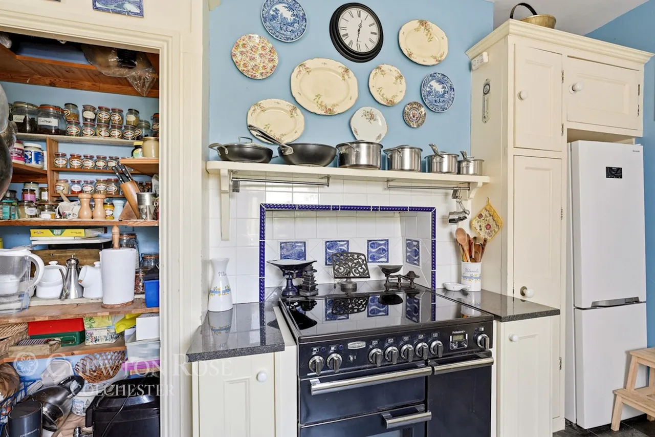Causeway End Road, Felsted, photo 16