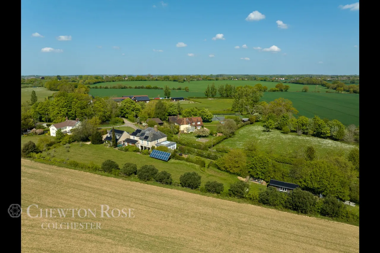 Causeway End Road, Felsted, photo 36
