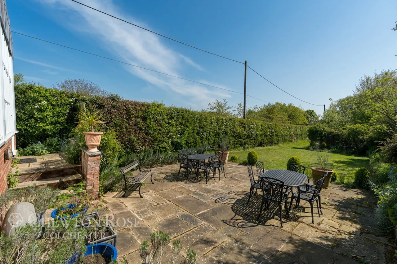 Causeway End Road, Felsted, photo 31