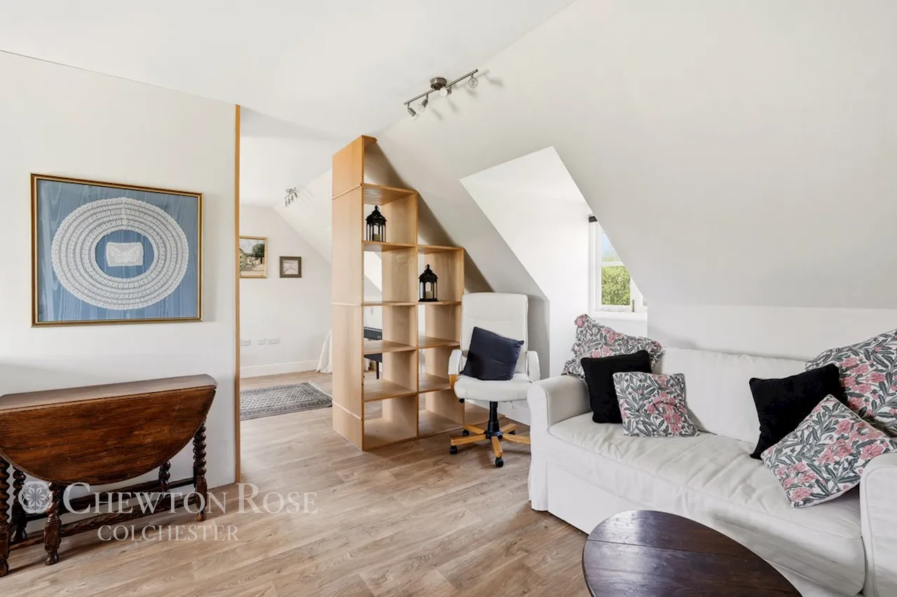 Causeway End Road, Felsted, photo 26