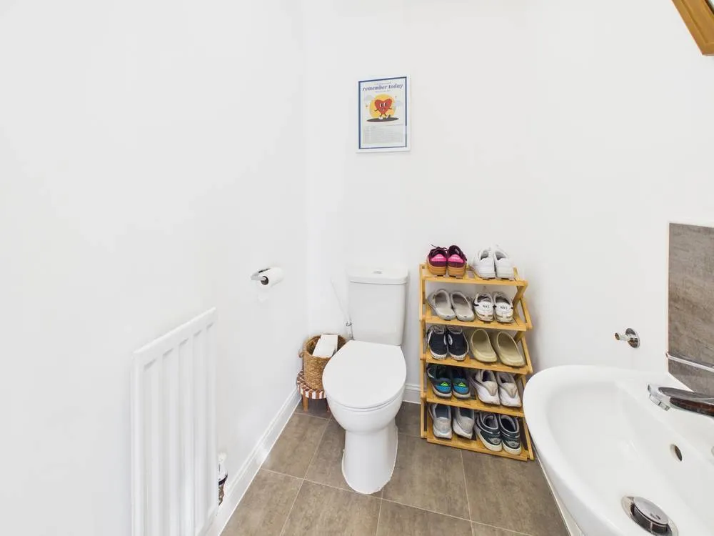 Broad Acre Road, Cheltenham, GL52, photo 7
