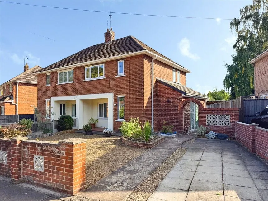 2 bed house for sale, Elmham Road, Doncaster, DN4