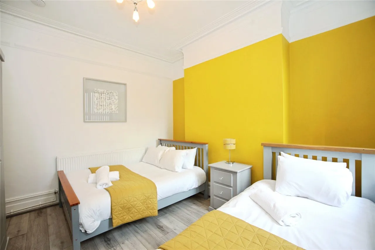 Risca Road, Newport, NP20, photo 7