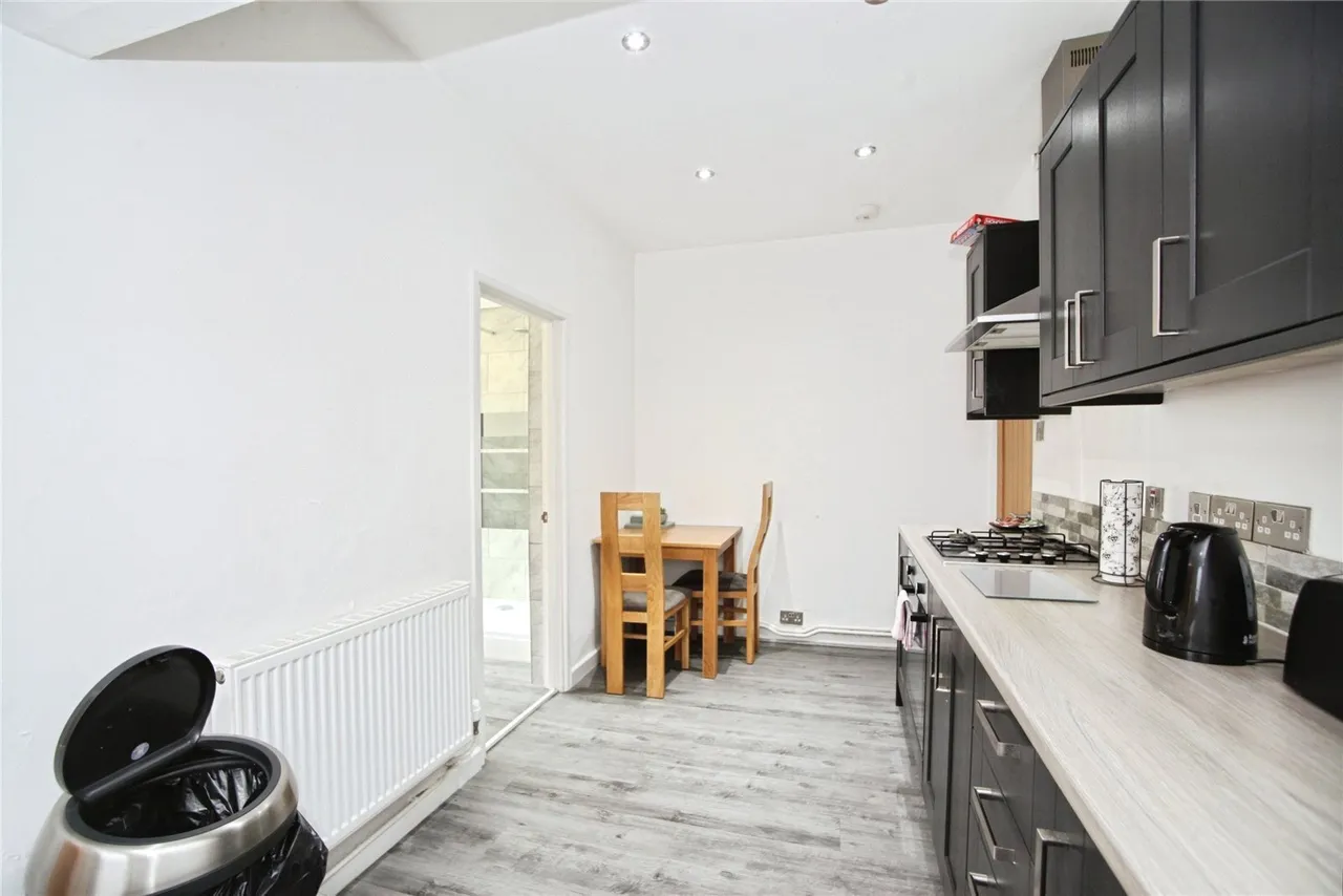 Risca Road, Newport, NP20, photo 6