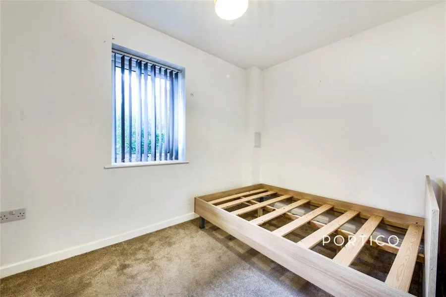 Hainault Road, Leytonstone, E11, photo 4