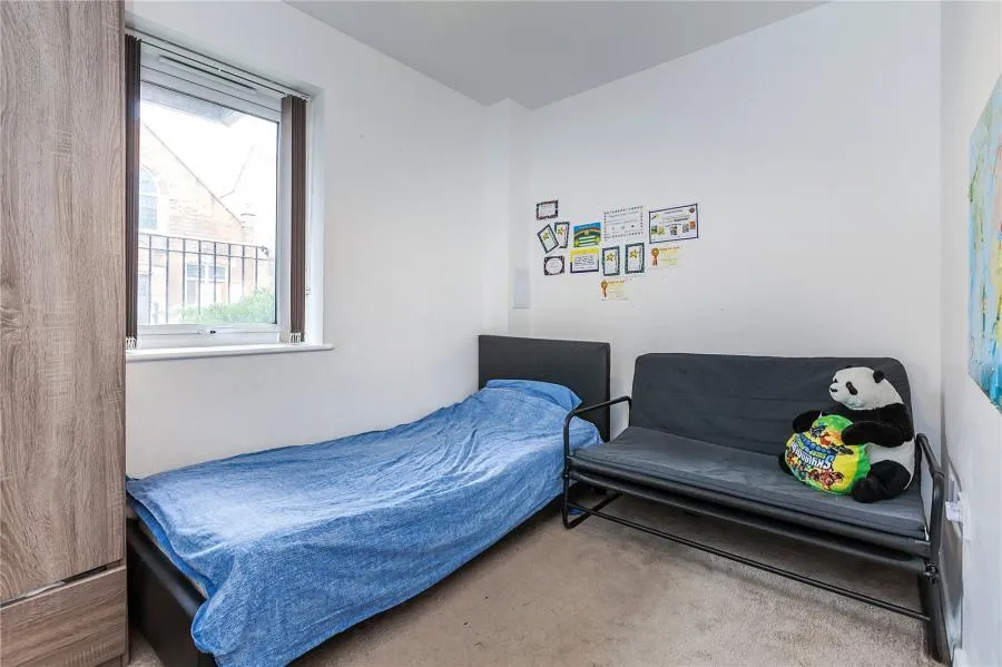 Hainault Road, Leytonstone, E11, photo 7