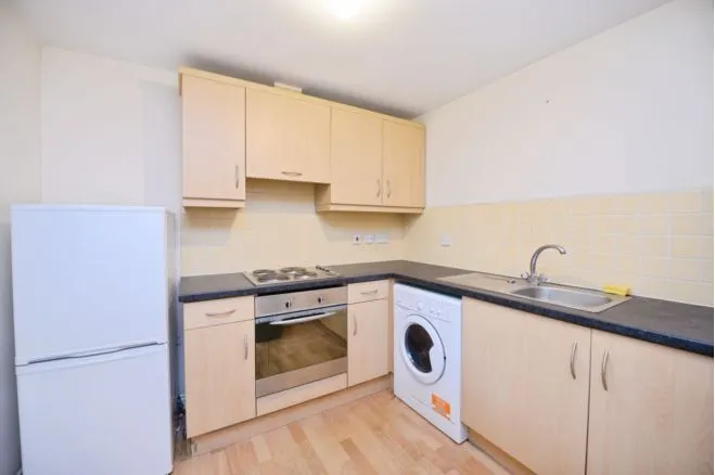 Dock Road, Tilbury, photo 9