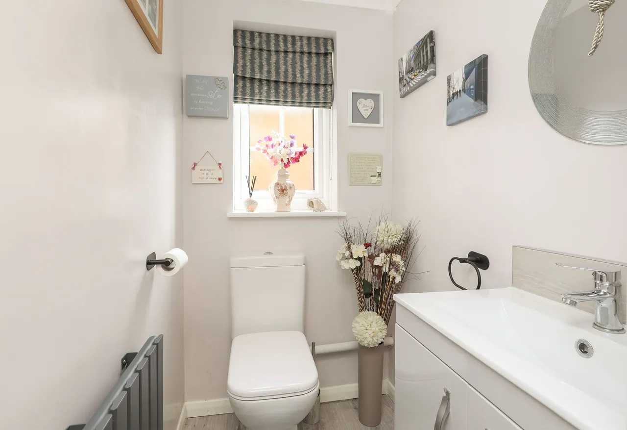 Stoneacre Drive, Sheffield, S12, photo 12