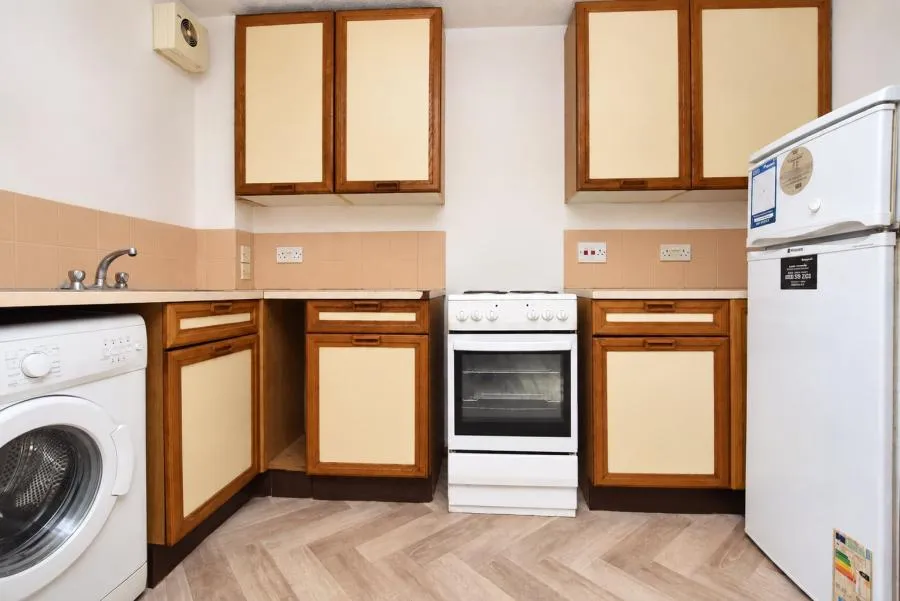 Rushdon Close, Romford, RM1, photo 2