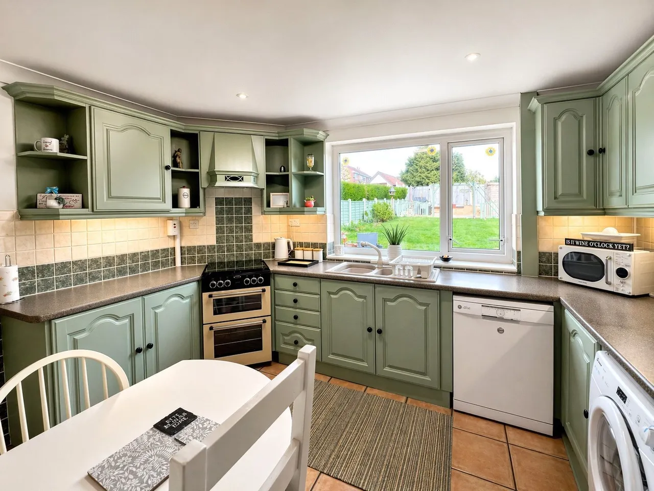 Avenue Road, Cannock, Staffordshire, WS12, photo 2
