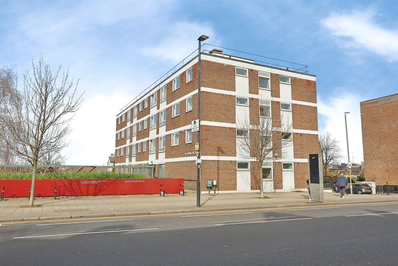 Lavender Hill, Battersea, London, SW11, photo 9